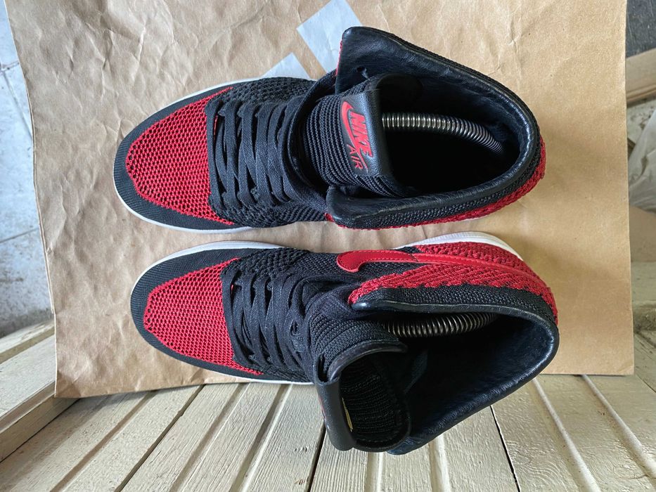 ''Jordan 1 Retro High OG Flyknit Bred''оригинални маратонки 41 номер