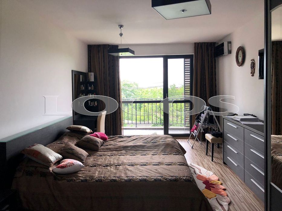 Дава се под наем Четиристаен апартамент в Варна, м-т Траката - 160 кв.м за 900 € - Снимка #4