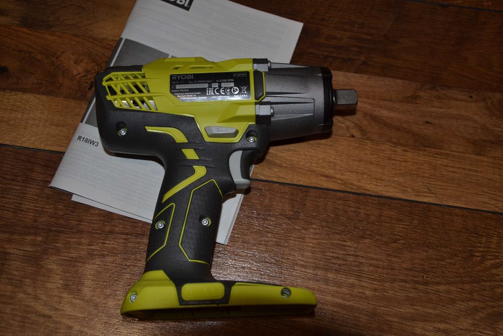 Акумулаторен гайковерт Ryobi R18IW3