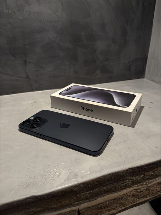 100%! КАТО НОВ Iphone 15 Pro Max Blue Titanium