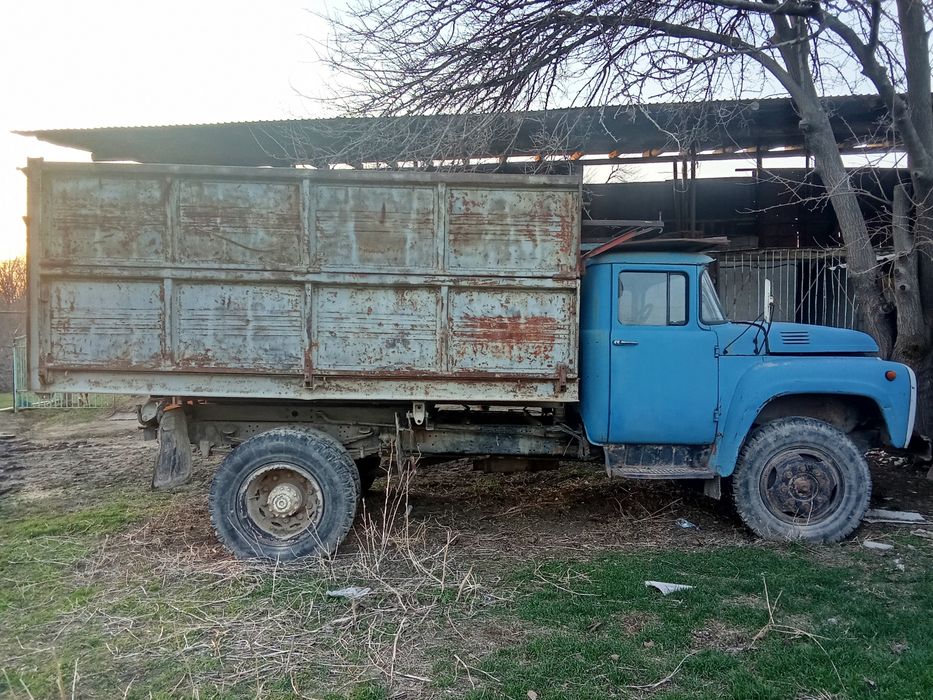 Самосвал Зил 131