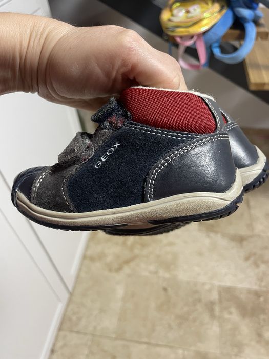 Ghetute Geox imblanite nr 21