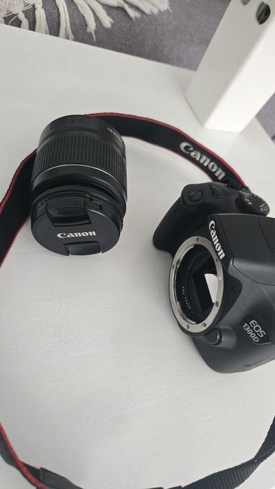 Camera foto Canon DSLR EOS 1300D + obiectiv Canon EF 50mm