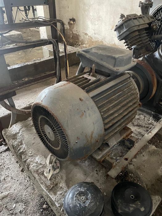 Компрессор 4ВУ1-5/9