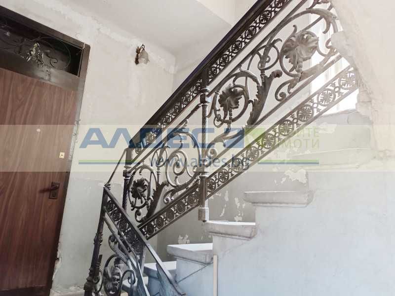 Продава се Етаж от къща в София, Център - 180 кв.м за 1889 €/кв.м - Снимка #12