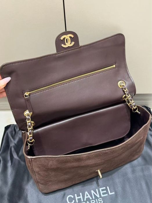 Налична дамска чанта  Chanel Maxi Flap Bag