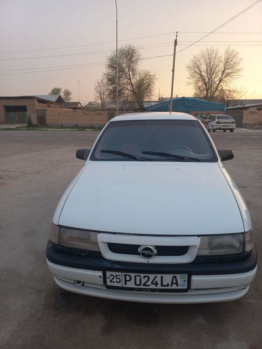 Опел вектра  1.8