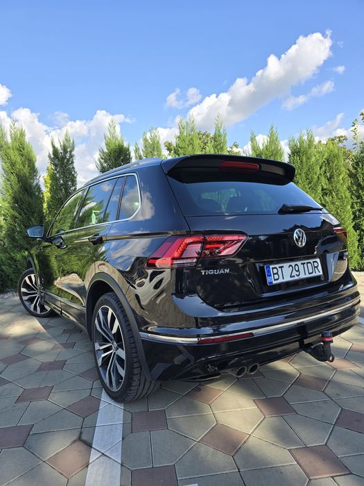 VW Tiguan R-Line 4Motion