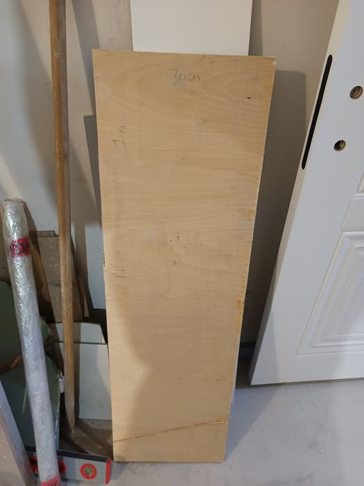 Кусок фанеры продам