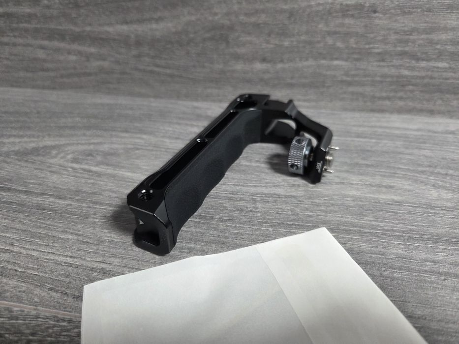 ПРОМО ! SmallRig Горна ръкохватка тип ARRI / фото аксесоар !