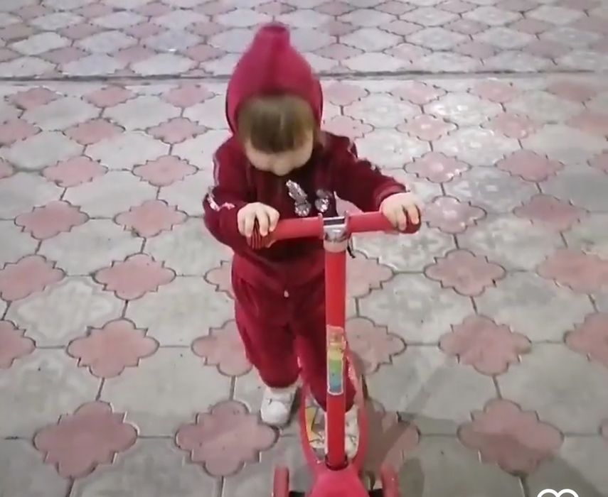 Костюм велюровый на девочку 2х лет