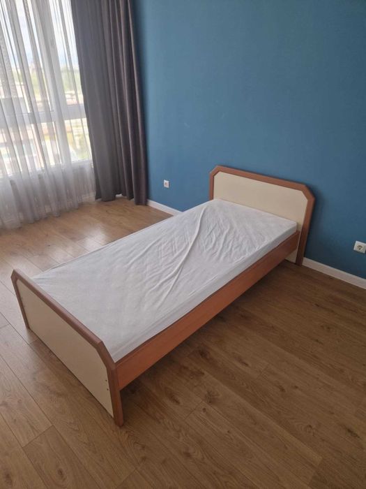 Единично легло с матрак 90/200