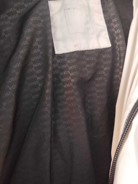 Женско яке на марката HUGO BOSS