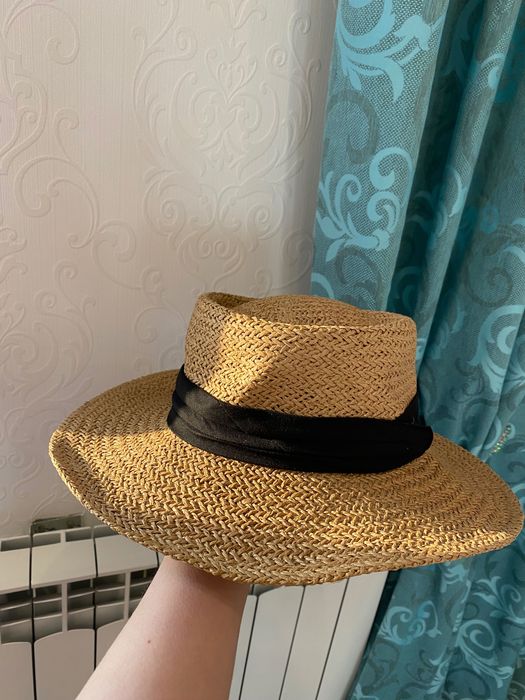 Шляпа соломенная