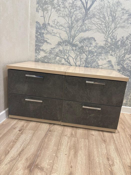 Тумба прикроватная