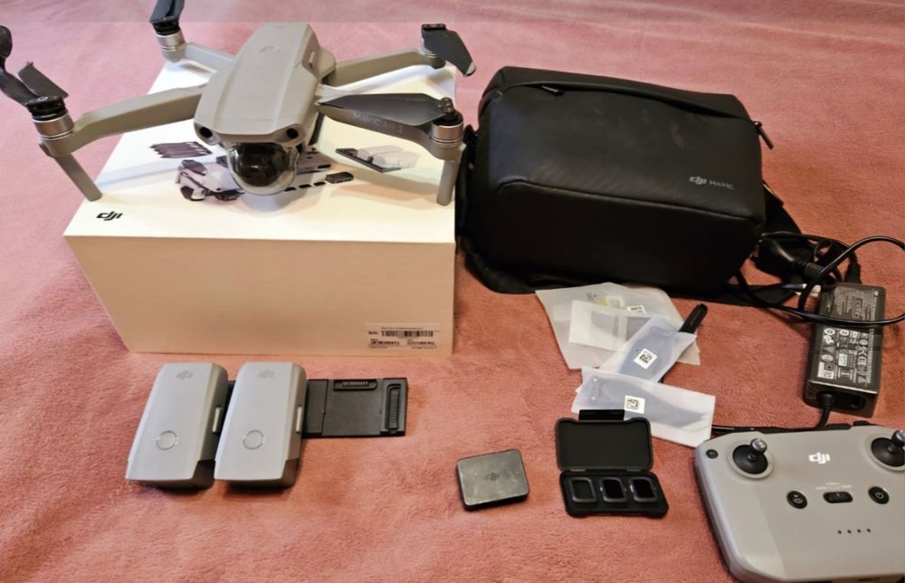 Дрон DJI Mavic Air 2 Fly More Combo