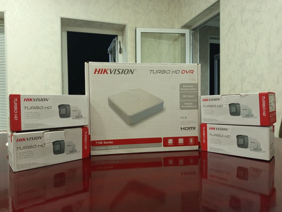 Комплект видеонаблюдения Hikvision 4 камеры 2 МП Full HD 1080p + DVR