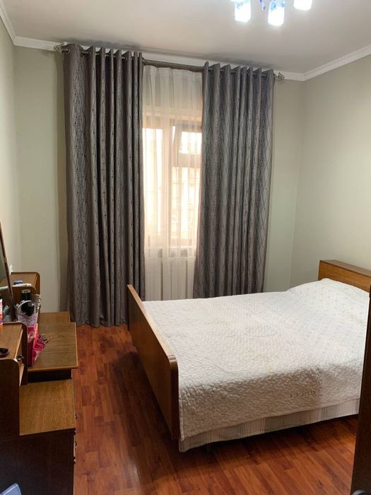 Продается квартира 3 переделанная в 4-х комнатную/4/5 на Юнусабаде