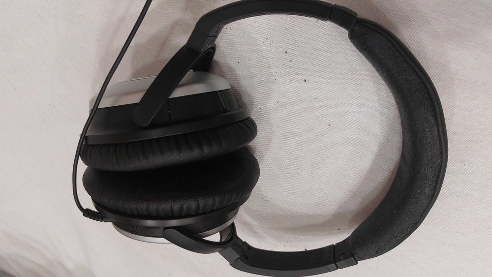 Слушалки Bose Quietcomfort 15 - само за аудиофили и ценители!!!