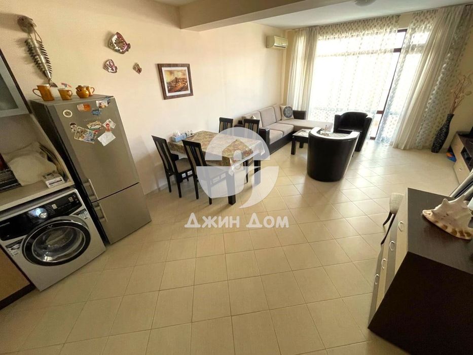 Продава се Тристаен апартамент в к.к. Слънчев бряг - 105 кв.м за 1000 €/кв.м - Снимка #2