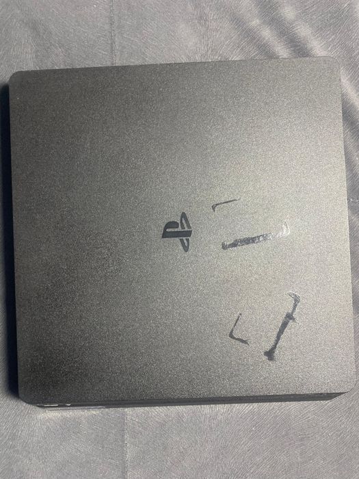 Продам пс4 слим на 1тб