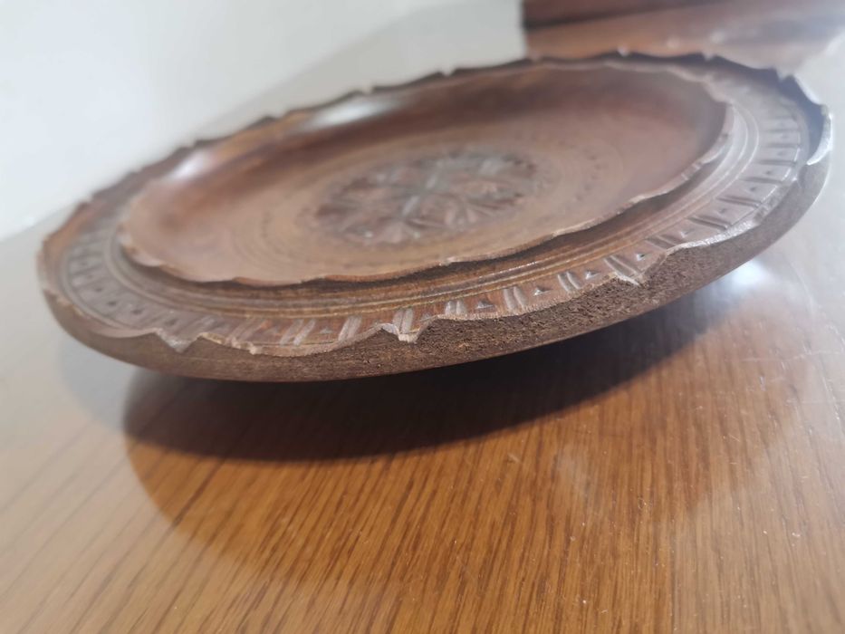 Farfurie lemn nuc