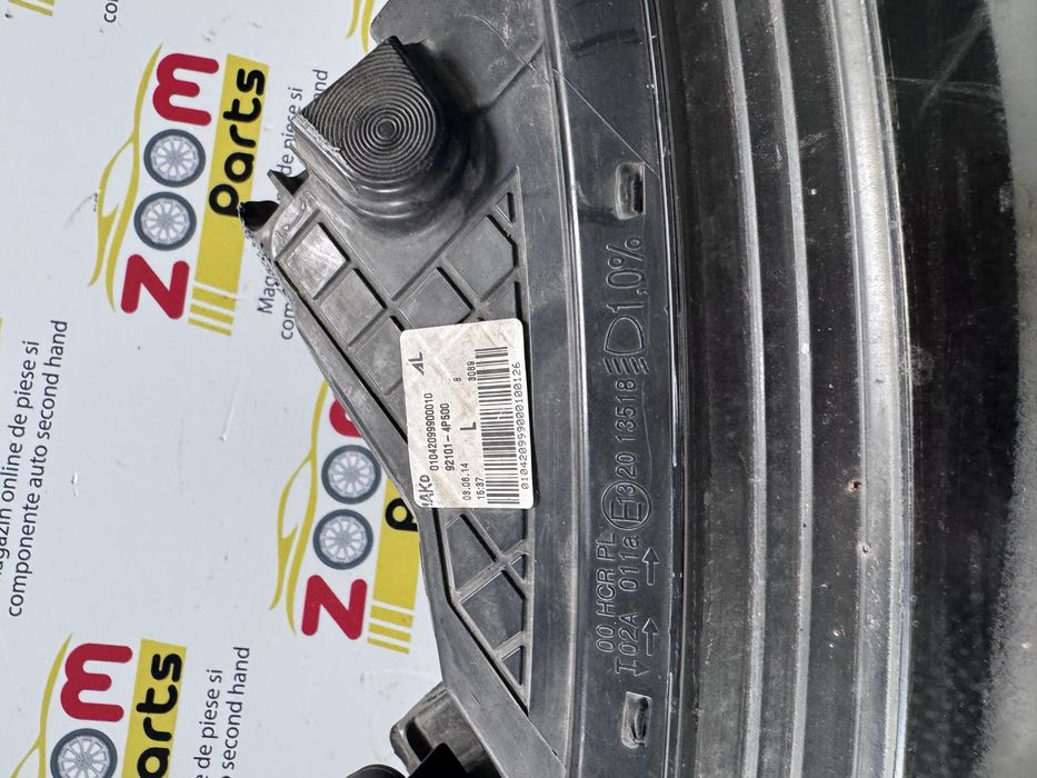 Far stanga Hyundai i20 facelift 2011-2014