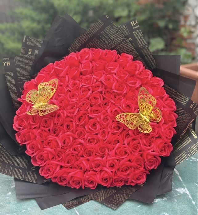 Buchet 101 trandafiri