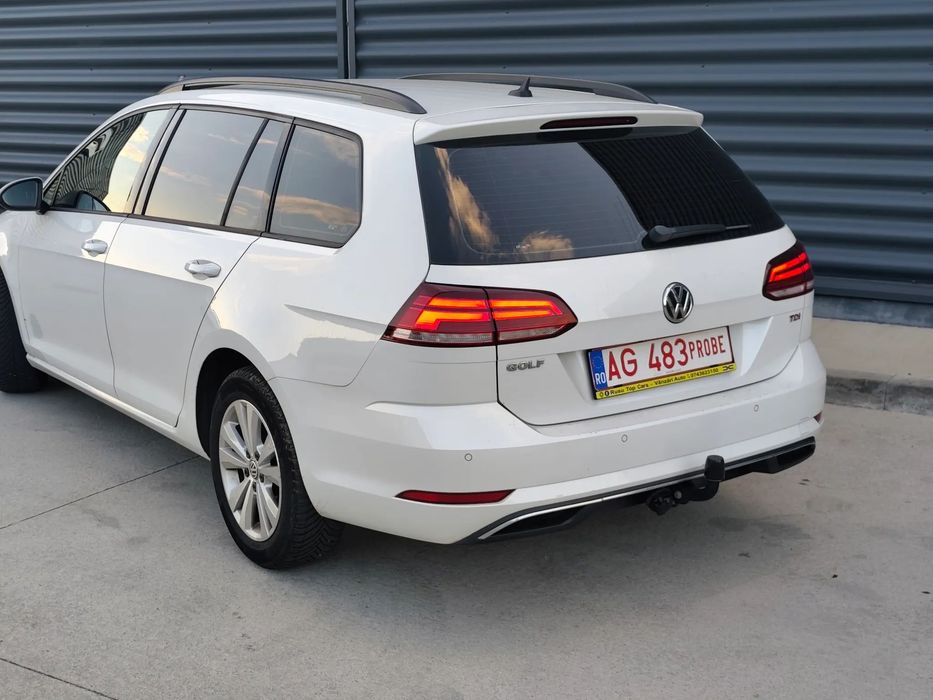 Volkswagen Golf 7.5 DSG Alb Perlat 2018 Nr roșii