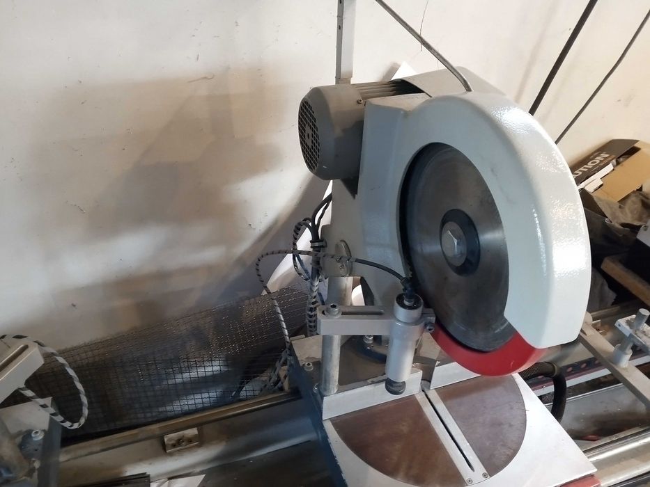 Машини за ПВЦ и АЛ.дограма