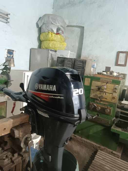 Motor barca Yamaha 20 cp 4 timpi