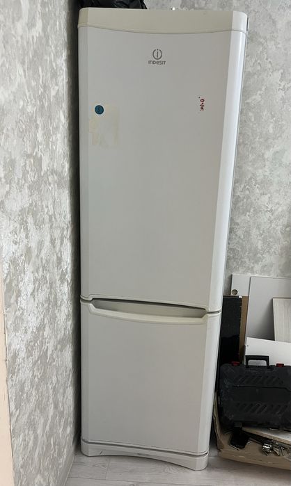 Срочно‼️Продам микроволновку,холодильник б/у