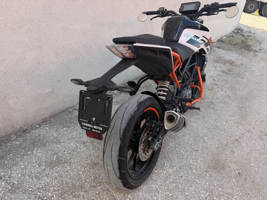 KTM DuKe 125 кубика 125 cc