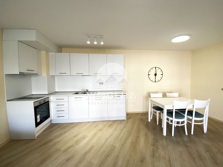 Продава се Двустаен апартамент в Варна, Аспарухово - 107 кв.м за 1402 €/кв.м - Снимка #4