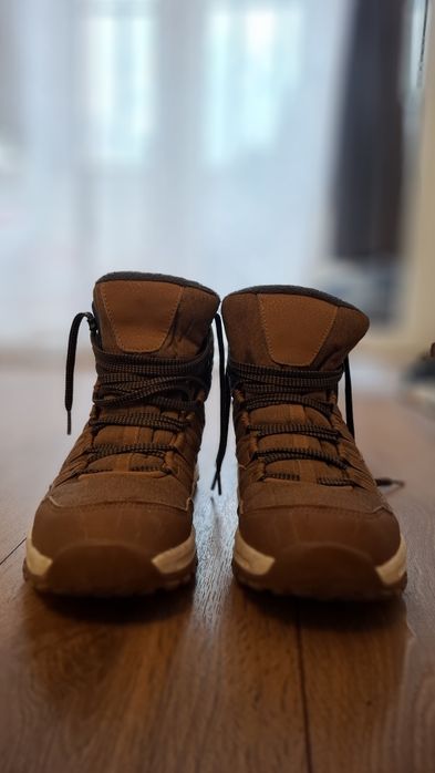 Зимни обувки 40 номер