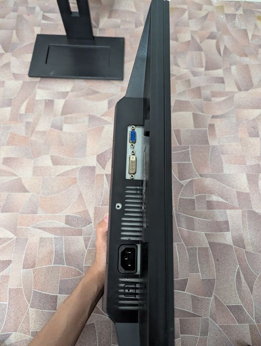 Монитор 60hz DELL