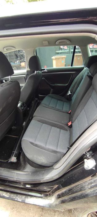 Dezmembrez Volkswagen Golf 6 2.0TDi Cod CFF 2011 break