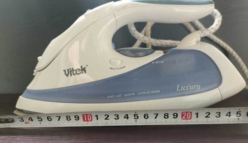 Утюг электрический  Витек  б/у
