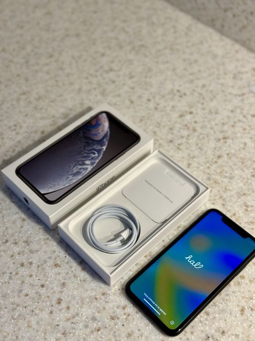 iPhone XR | 128 GB | Black