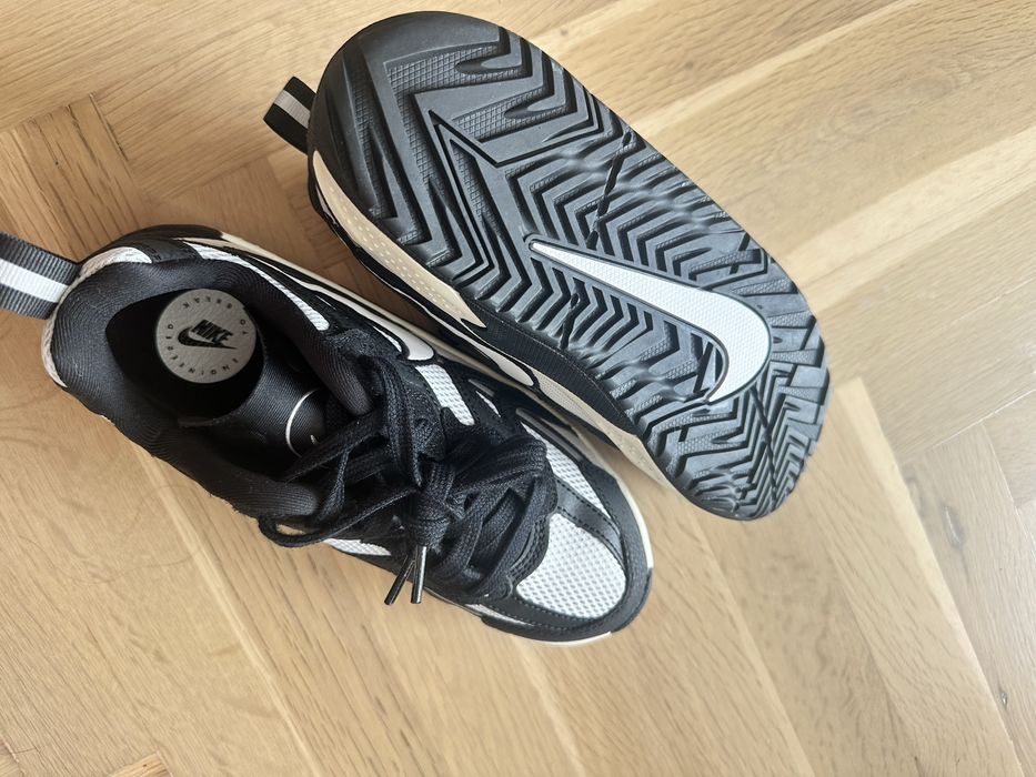 Маратонки Nike 36,5