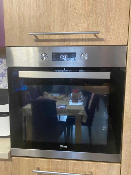 Vand cuptor electric incorporabil beko, stare perfecta