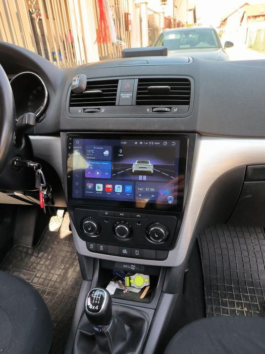 Navigatie android Skoda Yeti rama inclusa Waze YouTube GPS USB