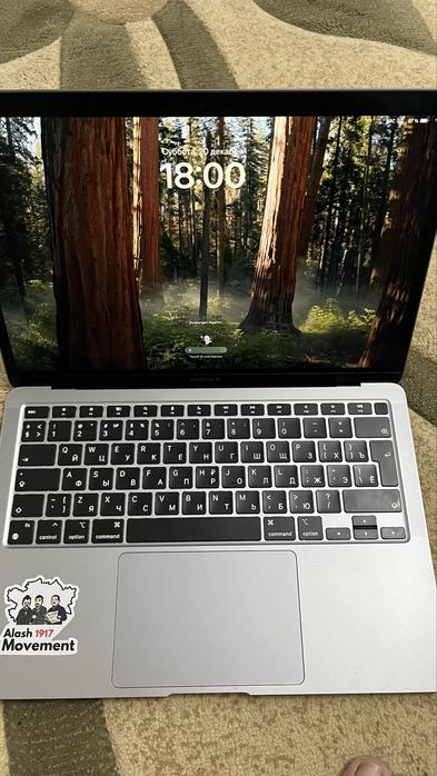 Макбук айр 13  м1