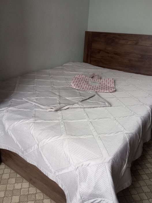 Плед на кровать 230*230 + 2 наволочки 50*70