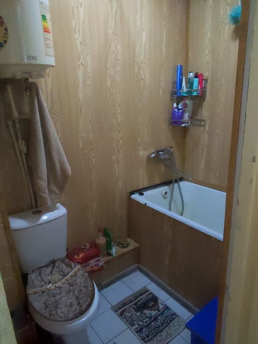 Продается 1 комнатная квартира в центре города Навой