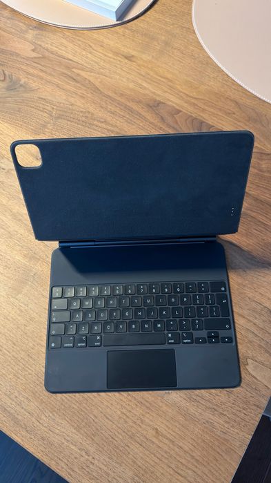 Apple magic keyboard iPad Pro 12.9