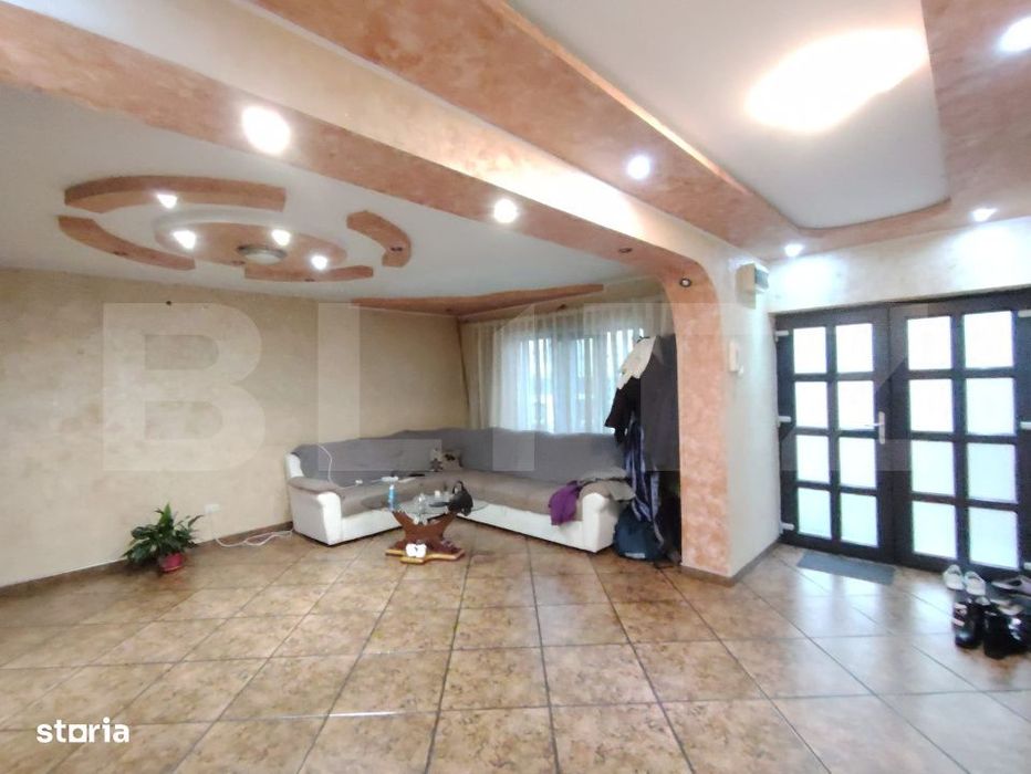 Vila Craiova P+1+M, 317 mp utili si curte de 980 mp