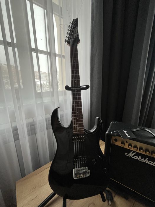 Продам гитару ibanez