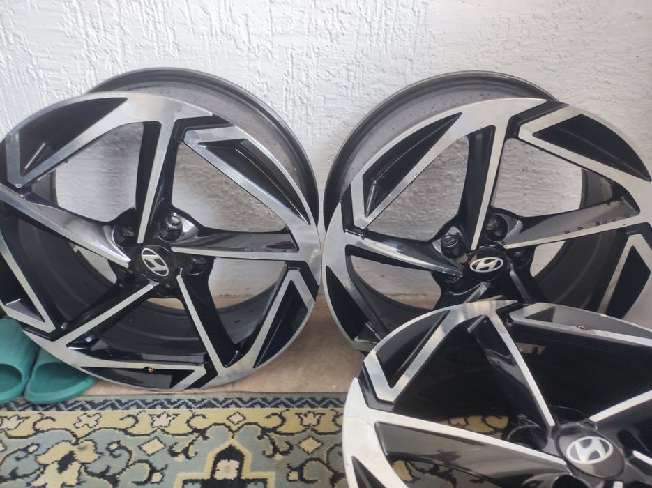 Продам Хюндай диски 18