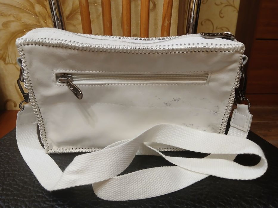 Продаю новые барсетки